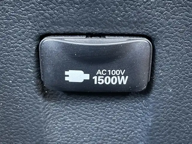 トヨタ プリウス ＰＨＶ S セーフティパッケージ 滋賀県 2022(令4)年 1.4万km アティチュードブラックマイカ ワンオーナー/純正ナビ/・Bluetooth/・カープレイ/ETC2.0/前後ドラレコ/LEDヘッドライト/オートハイビーム/フォグ/革ステアリングリモコン/レーダークルーズコントロール/セーフティーセンス/パノラミックビューモニター/オートリトラミラー/ブラインドスポット/100V充電/USB/充電ケーブル