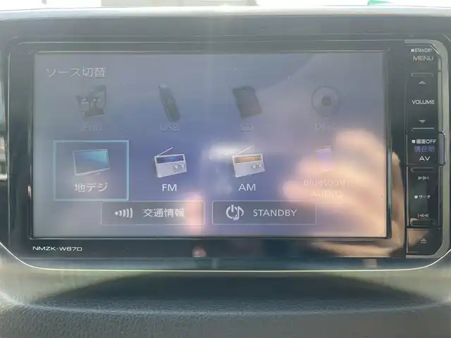 スバル ステラ G スマートアシスト 兵庫県 2017(平29)年 8.1万km パールホワイトⅢ ワンオーナー/純正ディーラーナビ/（CD/DVD/BT/フルセグTV）/バックカメラ/衝突軽減ブレーキ/レーンキーピングサポート/横滑り防止機能/ヘッドライトレベライザー/運転席シートヒーター/ETC/フロアマット/ドアバイザー/スマートキー/スペアキー/保証書/取扱説明書