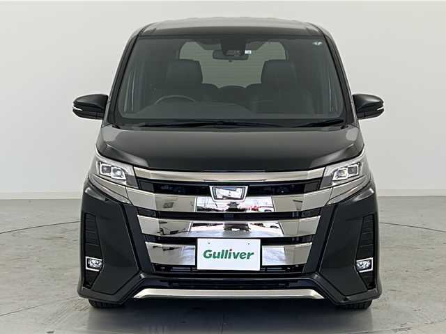 トヨタ ノア Si ダブルバイビーⅡ 宮城県 2020(令2)年 1.8万km ブラック Toyota Safety Sense /・プリクラッシュセーフティ/・レーンディパーチャーアラート/・オートマチックハイビーム/・クリアランスソナー/クルーズコントロール/バックカメラ/純正ナビ/・BT.CD.DVD.SD/フルセグTV/両側パワースライドドア/ステアリングスイッチ/革巻ステアリング/LEDヘッドライト/LEDフォグランプ/ビルトインETC/横滑り防止装置/アイドリングストップ/プッシュスタート/スマートキー/ロールサンシェード/シートバックテーブル/純正16inAW/純正フロアマット