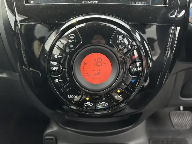 日産 ノート e－パワー X 栃木県 2017(平29)年 4万km スーパーブラック エマージェンシーブレーキ/社外メモリナビ/フルセグTV/DVD/Bluetooth/アラウンドビューモニター/インテリジェントルームミラー/レーダークルーズコントロール/車線逸脱警報/ETC/ドライブレコーダー/オートライト/スマートキー/プッシュスタート/純正フロアマット/社外17インチAW/ステアリングリモコン