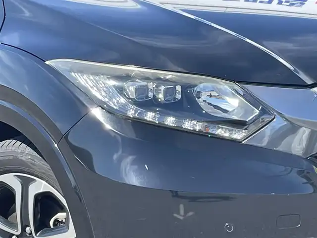 ホンダ ヴェゼル ハイブリッド Z 佐賀県 2014(平26)年 12.1万km クリスタルブラックパール （株)IDOMが運営する【じしゃロン佐賀店】の自社ローン専用車両になります。/こちらは現金またはオートローンご利用時の価格です。自社ローンご希望の方は別途その旨お申付け下さい/禁煙車　/純正ナビ/ＴＶ　/バックカメラ　　/後席モニター　/純正１７インチアルミ