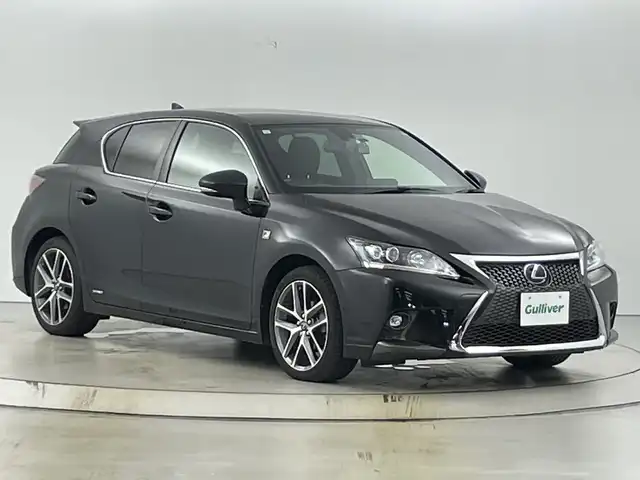 レクサス ＣＴ 200h Fスポーツ 愛知県 2017(平29)年 4.6万km グラファイトブラックガラスフレーク 純正8インチナビ/（AM/FM/フルセグTV/Bluetooth/CD/DVD）/バックカメラ/レーダークルーズコントロール/ETC２．０/前後ドライブレコーダー/D/N席シートヒーター/D/N席パワーシート/純正17インチアルミホイール/パドルシフト/LEDヘッドライト/フロントフォグ/スマートキー/プッシュスタート/革巻きステアリング/電動格納ミラー/純正フロアマット