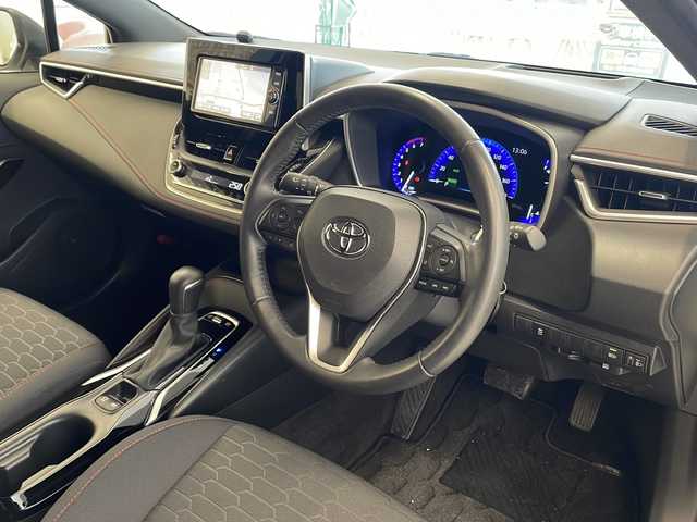 トヨタ カローラ スポーツ ハイブリッドG Z 岐阜県 2018(平30)年 1.8万km ホワイトパールクリスタルシャイン 純正ナビゲーション/バックモニター/Bluetooth・/フルセグ視聴/トヨタセーフティセンス/レーダークルーズコントロール/ブラインドスポットモニター/ヘッドアップディスプレイ/純正ドライブレコーダー/ETC2.0/LEDヘッドライト/オートハイビーム/ヘッドライトレベライザー/オートライト/プッシュスタート/スマートキー/スペアキー/クリアランスソナー
