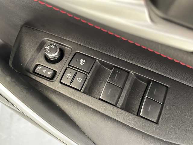 トヨタ カローラ スポーツ ハイブリッドG Z 岐阜県 2018(平30)年 1.8万km ホワイトパールクリスタルシャイン 純正ナビゲーション/バックモニター/Bluetooth・/フルセグ視聴/トヨタセーフティセンス/レーダークルーズコントロール/ブラインドスポットモニター/ヘッドアップディスプレイ/純正ドライブレコーダー/ETC2.0/LEDヘッドライト/オートハイビーム/ヘッドライトレベライザー/オートライト/プッシュスタート/スマートキー/スペアキー/クリアランスソナー