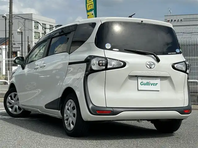 トヨタ シエンタ G 奈良県 2016(平28)年 3.2万km ホワイトパールクリスタルシャイン 1オーナー/両側パワスラ/純正ディーラーナビ(NSZT-W64)/BT/TV/DS/USB//衝突軽減システム/レーンキープアシスト/横滑り防止装置/バックカメラ/ETC/シートヒーター/アイドリングストップ/三列シート/オートLEDライト/保証書・取説・スペアキー付