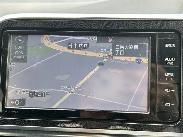 トヨタ シエンタ G 奈良県 2016(平28)年 3.2万km ホワイトパールクリスタルシャイン 1オーナー/両側パワスラ/純正ディーラーナビ(NSZT-W64)/BT/TV/DS/USB//衝突軽減システム/レーンキープアシスト/横滑り防止装置/バックカメラ/ETC/シートヒーター/アイドリングストップ/三列シート/オートLEDライト/保証書・取説・スペアキー付