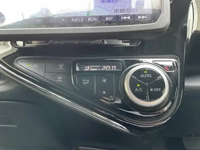 トヨタ アクア S スタイルブラック 愛知県 2018(平30)年 4.5万km ライムホワイトパールクリスタルシャイン 社外メモリナビ/・フルセグTV/・CD/DVD/・HDMI/バックカメラ/ETC/前方ドライブレコーダー/TOYOTA Safety Sense C/・プリクラッシュセーフティ/・レーンディパーチャーアラート/・先行車発進告知機能/・オートマチックハイビーム/横滑り防止機能/スマートキー/社外15インチアルミホイール/純正フロアマット/取扱説明書/保証書