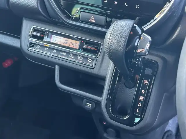 スズキ ハスラー Jスタイル 群馬県 2022(令4)年 3.1万km シフォンアイボリーメタリック/ガンメタリック2トーン ワンオーナー/純正ナビ/フルセグ/全方位カメラ/LEDヘッドライト/スマートキー×2/プッシュスタート/衝突軽減ブレーキ/レーンキープアシスト/前席シートヒーター/ビルトインETC/保証書・取説