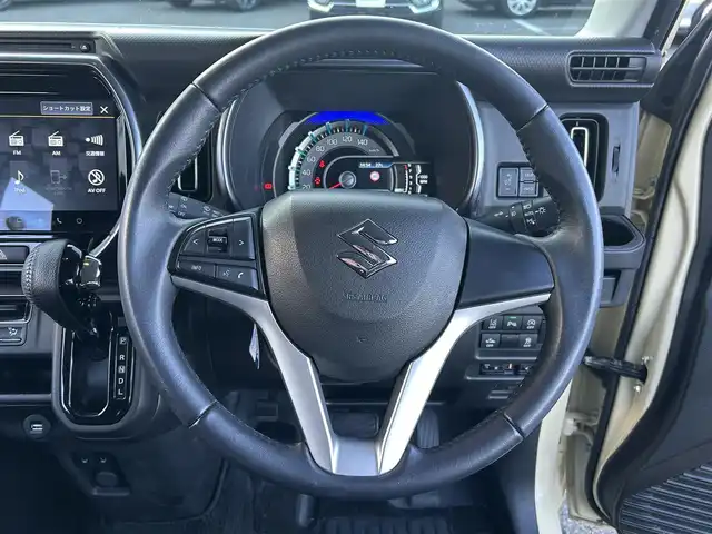 スズキ ハスラー Jスタイル 群馬県 2022(令4)年 3.1万km シフォンアイボリーメタリック/ガンメタリック2トーン ワンオーナー/純正ナビ/フルセグ/全方位カメラ/LEDヘッドライト/スマートキー×2/プッシュスタート/衝突軽減ブレーキ/レーンキープアシスト/前席シートヒーター/ビルトインETC/保証書・取説