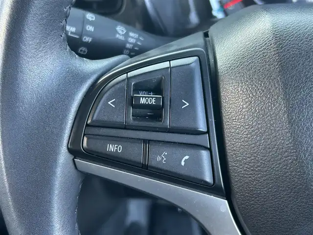 スズキ ハスラー Jスタイル 群馬県 2022(令4)年 3.1万km シフォンアイボリーメタリック/ガンメタリック2トーン ワンオーナー/純正ナビ/フルセグ/全方位カメラ/LEDヘッドライト/スマートキー×2/プッシュスタート/衝突軽減ブレーキ/レーンキープアシスト/前席シートヒーター/ビルトインETC/保証書・取説