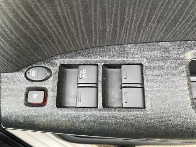 ホンダ フリード スパイク ハイブリット ジャストセレクション 静岡県 2012(平24)年 5.4万km プレミアムホワイトパール (株)IDOMが運営する【じしゃロン焼津店】の自社ローン専用車両になります。こちらは現金またはオートローンご利用時の価格です。自社ローンご希望の方は別途その旨お申付け下さい /社外ＳＤナビ/（フルセグＴＶ/ＣＤ/ＤＶＤ）/両側パワースライドドア/クルーズコントロール/バックカメラ/ＥＴＣ/ＨＩＤヘッドライト/オートライト/スマートキー