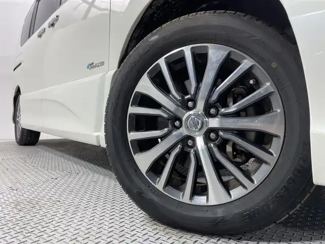 日産 セレナ HWS S HV Vセレ +Sefty 大阪府 2016(平28)年 1.1万km ブリリアントホワイトパール 純正9incナビTV バックカメラ フリップダウンモニター 両側パワースライドドア クルーズコントロール 衝突軽減ブレーキ レーンアシスト スマートキー プッシュスタート リアオートエアコン ETC