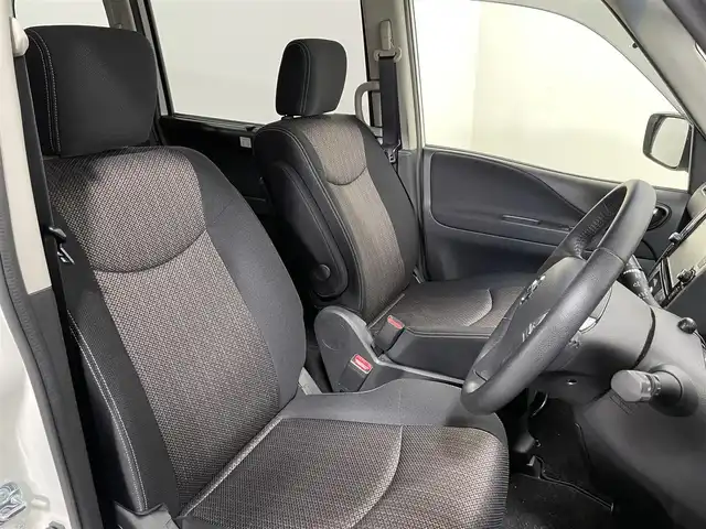 日産 セレナ HWS S HV Vセレ +Sefty 大阪府 2016(平28)年 1.1万km ブリリアントホワイトパール 純正9incナビTV バックカメラ フリップダウンモニター 両側パワースライドドア クルーズコントロール 衝突軽減ブレーキ レーンアシスト スマートキー プッシュスタート リアオートエアコン ETC