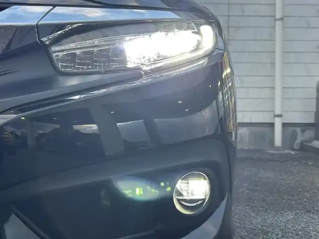 ホンダ シビック セダン 福岡県 2018(平30)年 4.8万km クリスタルブラックパール ワンオーナー/純正メモリナビ【VXM-185VFi】/　(AM/FM/CD/DVD/Bluetooth/フルセグTV)/バックカメラ/ホンダセンシング/・衝突軽減ブレーキ/・アダプティブクルーズコントロール/・車線維持支援/・路外逸脱抑制/・標識認識/横滑り防止/アイドリングストップ/ブレーキホールド/パーキングブレーキ/純正18インチアルミホイール/ビルトインETC/パドルシフト/革巻きステアリング/ステアリングスイッチ/黒レザーシート/パワーシート(D/N)/シートヒーター(D/N)/純正フロアマット/スペアキー×1/USBポート/アクセサリーソケット/ISOFIX/保証書/取扱説明書/ナビ取扱説明書