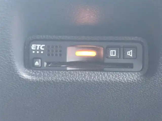 ホンダ シビック セダン 熊本県 2018(平30)年 4.8万km クリスタルブラックパール ワンオーナー/純正ナビ(VXM-185VFi)/【フルセグTV/Bluetooth/CD/DVD】/バックカメラ/クルーズコントロール/オートLEDライト/ブレーキホールド/ブラックレザーシート/前席シートヒーター/前席パワーシート/革巻きステアリング/ステアリングスイッチ/プッシュスタート/スマートキー/ETC/純正フロアマット/ドアバイザー/横滑り防止装置/ABS/盗難防止装置