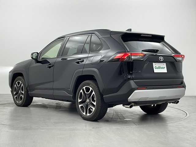 トヨタ ＲＡＶ４ アドベンチャー 群馬県 2021(令3)年 1万km アティチュードブラックマイカ サンルーフ　純正９型ディスプレイオーディオ　バックカメラ　ビルトインＥＴＣ　ドラレコ　アダプティブクルーズコントロール　パワーシート　シートヒーター／エアシート　ハンドルヒーター　ＢＳＭ　ＬＥＤ　禁煙