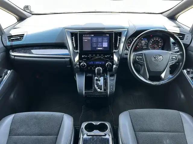 トヨタ ヴェルファイア Z ゴールデンアイズ 愛媛県 2020(令2)年 4.4万km ブラック ワンオーナー/純正9インチナビ/（AM/FM/BT）/バックカメラ/ドライブレコーダー/ビルドインETC/両側パワースライドドア/パワーバックドア/ハーフレザーシート/3列シート/衝突被害軽減システム/オートホールド付電子パーキング/レーダークルーズコントロール/コーナーセンサー/横滑り防止装置/純正LEDライト/オートライト/フォグランプ/純正18インチAW/社外フロアマット/ステアリングスイッチ/スマートキー/取扱説明書/保証書