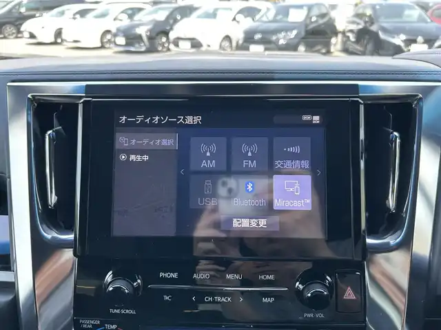 トヨタ ヴェルファイア Z ゴールデンアイズ 愛媛県 2020(令2)年 4.4万km ブラック ワンオーナー/純正9インチナビ/（AM/FM/BT）/バックカメラ/ドライブレコーダー/ビルドインETC/両側パワースライドドア/パワーバックドア/ハーフレザーシート/3列シート/衝突被害軽減システム/オートホールド付電子パーキング/レーダークルーズコントロール/コーナーセンサー/横滑り防止装置/純正LEDライト/オートライト/フォグランプ/純正18インチAW/社外フロアマット/ステアリングスイッチ/スマートキー/取扱説明書/保証書