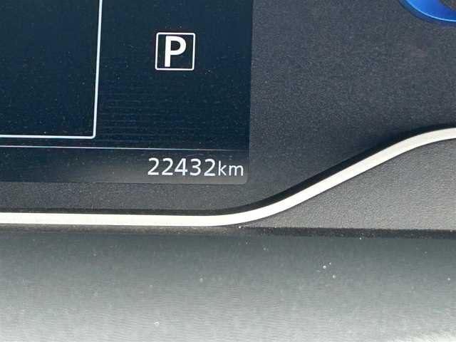 日産 セレナ e-パワー オーテック スポーツスペック 大阪府 2022(令4)年 2.3万km ブリリアントホワイトパール 純正１０インチナビ/フルセグTV/CD/DVD/Bluetooth/衝突軽減/ＢＳＭ/プロパイロット/全方位モニター/両側パワースライドドア/スマートルームミラー/ドライブレコーダー/ワンオーナー/純正フロアマット/ＥＴＣ/ＬＥＤライト