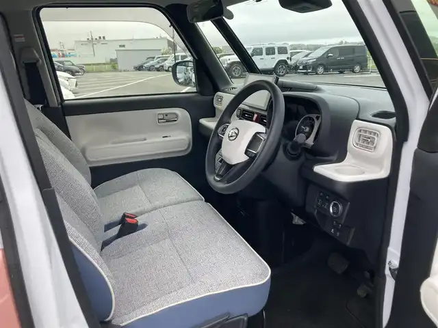 ダイハツ ムーヴ キャンバス ストライプス G 鳥取県 2024(令6)年 0.5万km シャイニングホワイトパール/アプリコットピンクメタリック ４・W・D/ワンオーナー/ツートンカラー/パール/ピンク/純正9インチディスプレイオーディオ/（フルセグ/BT/HDMI/USB）/スマートアシスト/レーンキープアシスト/両側パワースライドドア/前席シートヒーター/ホットカップホルダー/LEDヘットライト/プッシュエンジンスタート/アイドリングストップ/ワイヤレス充電機能/純正フロアマット/ドアバイザー/フロアマット/スマートキー×２/保証書・取扱説明書