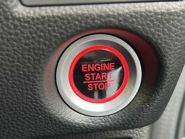 ホンダ Ｎ ＢＯＸ カスタム L 沖縄県 2022(令4)年 2.9万km メテオロイドグレーメタリック 社外ナビ　ＡＭ／ＦＭ／ＣＤ／ＤＶＤ　/Ｂｕｌｅｔｏｏｔｈ　/フルセグＴＶ　/バックモニター　/片側パワスラ　/ＥＴＣ　/追従クルーズコントロール　/レーンキープアシスト　/電動パーキングブレーキ　/衝突軽減装置