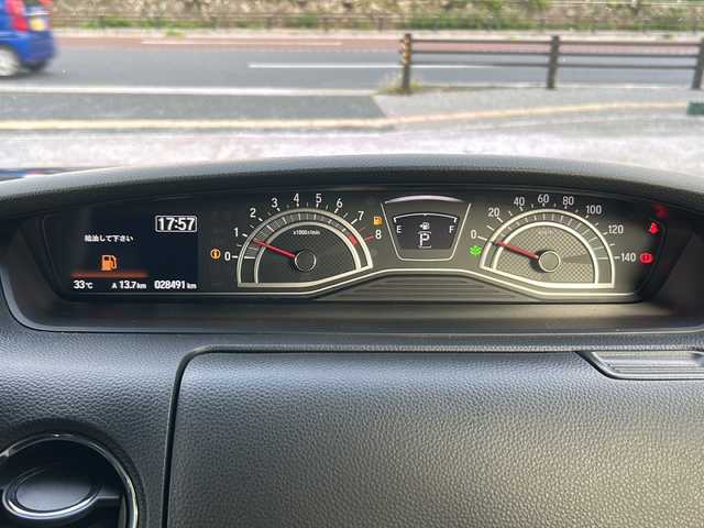 ホンダ Ｎ ＢＯＸ カスタム L 沖縄県 2022(令4)年 2.9万km メテオロイドグレーメタリック 社外ナビ　ＡＭ／ＦＭ／ＣＤ／ＤＶＤ　/Ｂｕｌｅｔｏｏｔｈ　/フルセグＴＶ　/バックモニター　/片側パワスラ　/ＥＴＣ　/追従クルーズコントロール　/レーンキープアシスト　/電動パーキングブレーキ　/衝突軽減装置