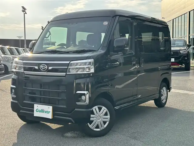ダイハツ アトレー バン RS 愛知県 2023(令5)年 3.4万km ブラックマイカメタリック ターボ/純正ディスプレイオーディオ(フルセグTV/AM・FM/BT/AppleCarPlay/AndroidAuto/HDMI)/バックカメラ/ビルトインETC/前方ドラレコ/スマートアシスト/クルーズコントロール/レーンキープアシスト/LEDヘッドランプ/LEDフォグランプ/ドアミラーターンランプ/純正フロアマット/スペアキー/プッシュスタート/保証書/取扱説明書