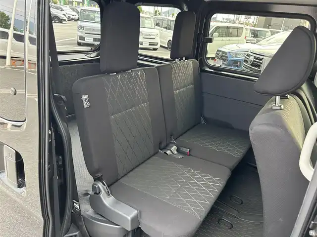 ダイハツ アトレー バン RS 愛知県 2023(令5)年 3.4万km ブラックマイカメタリック ターボ/純正ディスプレイオーディオ(フルセグTV/AM・FM/BT/AppleCarPlay/AndroidAuto/HDMI)/バックカメラ/ビルトインETC/前方ドラレコ/スマートアシスト/クルーズコントロール/レーンキープアシスト/LEDヘッドランプ/LEDフォグランプ/ドアミラーターンランプ/純正フロアマット/スペアキー/プッシュスタート/保証書/取扱説明書