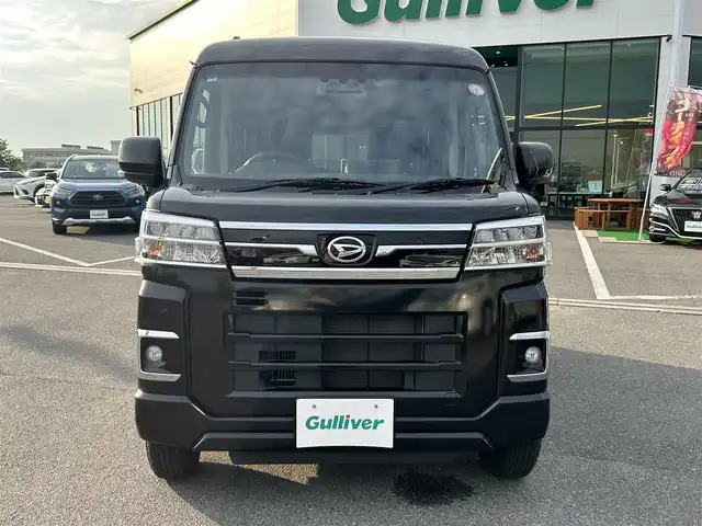 ダイハツ アトレー バン RS 愛知県 2023(令5)年 3.4万km ブラックマイカメタリック ターボ/純正ディスプレイオーディオ(フルセグTV/AM・FM/BT/AppleCarPlay/AndroidAuto/HDMI)/バックカメラ/ビルトインETC/前方ドラレコ/スマートアシスト/クルーズコントロール/レーンキープアシスト/LEDヘッドランプ/LEDフォグランプ/ドアミラーターンランプ/純正フロアマット/スペアキー/プッシュスタート/保証書/取扱説明書