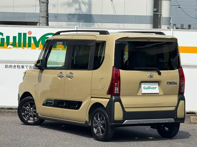 ダイハツ タント ファンクロス 愛知県 2023(令5)年 1.5万km サンドベージュメタリック /禁煙車//ワンオーナー//ディーラー点検整備記録簿R5.6.7//純正ナビ//フルセグ/Bluetooth/CD/DVD/USB/SD//ステアリング連動バックカメラ//ナビ連動純正ドライブレコーダー//ビルトインETC//両側パワースライドドア//ウェルカムオープン機能/タッチ＆ゴーロック機能//ミラクルオープンドア//シートヒーター//スマートアシスト//衝突回避支援ブレーキ機能//衝突警報機能//車線逸脱抑制制御機能//車線逸脱警報機能//コーナーセンサー//ふらつき警報//先行車発進のお知らせ//レーンキープコントロール//標識認識機能//オートハイビーム//ルーフレール//純正14インチアルミホイール//TRC//オートブレーキホールド//シートバックテーブル//リアロールサンシェード//リバース連動ワイパー//フルLEDオートヘッドライト//フォグランプ//アイドリングストップ//プッシュスタート//スペアスマートキー//PWRモード//オートリトラクタブルウィンカーミラー//純正フロアマット//純正ドアバイザー//チルトハンドル//ステアリングリモコン//USBソケット//シートリフター//360°スーパーUV＆IRガラス//保証書//取扱説明書//ナビ取扱説明書