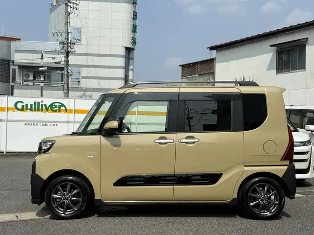 ダイハツ タント ファンクロス 愛知県 2023(令5)年 1.5万km サンドベージュメタリック /禁煙車//ワンオーナー//ディーラー点検整備記録簿R5.6.7//純正ナビ//フルセグ/Bluetooth/CD/DVD/USB/SD//ステアリング連動バックカメラ//ナビ連動純正ドライブレコーダー//ビルトインETC//両側パワースライドドア//ウェルカムオープン機能/タッチ＆ゴーロック機能//ミラクルオープンドア//シートヒーター//スマートアシスト//衝突回避支援ブレーキ機能//衝突警報機能//車線逸脱抑制制御機能//車線逸脱警報機能//コーナーセンサー//ふらつき警報//先行車発進のお知らせ//レーンキープコントロール//標識認識機能//オートハイビーム//ルーフレール//純正14インチアルミホイール//TRC//オートブレーキホールド//シートバックテーブル//リアロールサンシェード//リバース連動ワイパー//フルLEDオートヘッドライト//フォグランプ//アイドリングストップ//プッシュスタート//スペアスマートキー//PWRモード//オートリトラクタブルウィンカーミラー//純正フロアマット//純正ドアバイザー//チルトハンドル//ステアリングリモコン//USBソケット//シートリフター//360°スーパーUV＆IRガラス//保証書//取扱説明書//ナビ取扱説明書