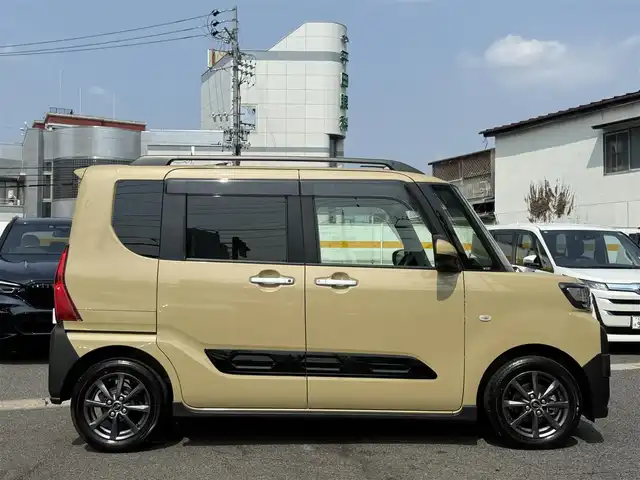 ダイハツ タント ファンクロス 愛知県 2023(令5)年 1.5万km サンドベージュメタリック /禁煙車//ワンオーナー//ディーラー点検整備記録簿R5.6.7//純正ナビ//フルセグ/Bluetooth/CD/DVD/USB/SD//ステアリング連動バックカメラ//ナビ連動純正ドライブレコーダー//ビルトインETC//両側パワースライドドア//ウェルカムオープン機能/タッチ＆ゴーロック機能//ミラクルオープンドア//シートヒーター//スマートアシスト//衝突回避支援ブレーキ機能//衝突警報機能//車線逸脱抑制制御機能//車線逸脱警報機能//コーナーセンサー//ふらつき警報//先行車発進のお知らせ//レーンキープコントロール//標識認識機能//オートハイビーム//ルーフレール//純正14インチアルミホイール//TRC//オートブレーキホールド//シートバックテーブル//リアロールサンシェード//リバース連動ワイパー//フルLEDオートヘッドライト//フォグランプ//アイドリングストップ//プッシュスタート//スペアスマートキー//PWRモード//オートリトラクタブルウィンカーミラー//純正フロアマット//純正ドアバイザー//チルトハンドル//ステアリングリモコン//USBソケット//シートリフター//360°スーパーUV＆IRガラス//保証書//取扱説明書//ナビ取扱説明書