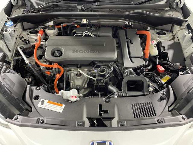 ホンダ ＺＲ－Ｖ ハイブリッド e:HEV Z 神奈川県 2022(令4)年 3.7万km プラチナホワイトパール ホンダセンシング/・衝突軽減ブレーキ/・歩行者事故低減ステアリング/・路外逸脱抑制機能/・車線維持支援システム/・渋滞追従機能付きアダプティブクルーズコントロール/・トラフィックジャムアシスト/・誤発進抑制機能/・近距離衝突軽減ブレーキ/・パーキングセンサーシステム/・オートハイビーム/純正ナビ/・BT/フルセグTV/AppleCarPlay/AndroidAuto/USB/AM/FM/レザーシート/シートヒーター(D/N)/パワーシート(D/N)/シートメモリー(D)/BOSEスピーカー/Qi充電/BSM/電動サイドブレーキ/オートブレーキホールド/ビルトインETC2.0/ドライブレコーダー/パワーバックドア/革巻きステアリング/ステアリングスイッチ/ステアリングヒーター/パドルシフト/Autoライト/スマートキー/スペアキー/プッシュスタートボタン/ダウンヒルアシスト/自動防眩ミラー/SOSコール/LEDヘッドライト/フォグランプ/純正フロアマット/純正アルミホイール/純正ドアバイザー