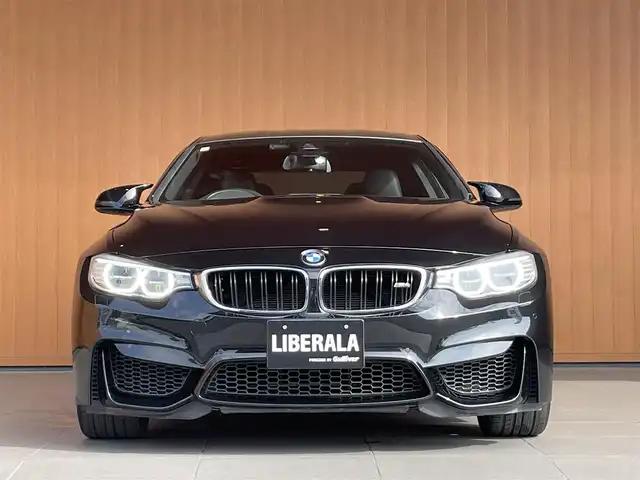 ＢＭＷ Ｍ４ クーペ 愛知県 2015(平27)年 5.1万km サファイアブラックP 純正ナビ フルセグTV サイド/バックカメラ インテリジェントSF レーンキープアシスト レーンチェンジアシスト ヘッドアップディスプレイ 黒革 シートヒーター harman/kardon ロクサーニ20インチアルミ ETC