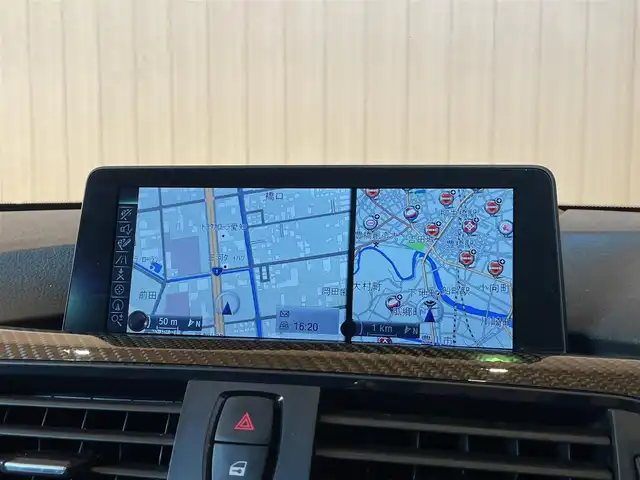 ＢＭＷ Ｍ４ クーペ 愛知県 2015(平27)年 5.1万km サファイアブラックP 純正ナビ フルセグTV サイド/バックカメラ インテリジェントSF レーンキープアシスト レーンチェンジアシスト ヘッドアップディスプレイ 黒革 シートヒーター harman/kardon ロクサーニ20インチアルミ ETC