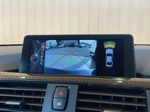 ＢＭＷ Ｍ４ クーペ 愛知県 2015(平27)年 5.1万km サファイアブラックP 純正ナビ フルセグTV サイド/バックカメラ インテリジェントSF レーンキープアシスト レーンチェンジアシスト ヘッドアップディスプレイ 黒革 シートヒーター harman/kardon ロクサーニ20インチアルミ ETC
