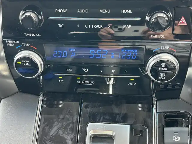トヨタ アルファード S Cパッケージ 大阪府 2021(令3)年 6.2万km ホワイトパールクリスタルシャイン ナビ　/Ｂｌｕｅｔｏｏｔｈ　/バックカメラ　/フリップダウンモニター　/サンルーフ　/両側パワースライドドア　/パワーバックドア　/シーケンシャルウインカー　/スペアタイヤ　/ビルトインＥＴＣ　/ＡＣ１００Ｖ/フロアーマット/サイドバイザー