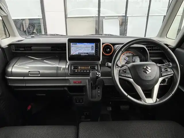 スズキ スペーシア ギア HYBRID XZターボ 宮城県 2021(令3)年 3.7万km デニムブルー ガンメタリック 2トーン 登録時走行距離36275km/AM・FM・CD・Bluetooth・フルセグTV・iPod/クルーズコントロール/ETC/バックカメラ/両側パワースライドドア/シートヒーター（D＋N）/ルーフレール/クリアランスソナー/スペアキー（2本）/ベンチシート/後席サンシェード/後席ISOFIX/フォグランプ/ウインカーミラー