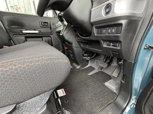 スズキ スペーシア ギア HYBRID XZターボ 宮城県 2021(令3)年 3.7万km デニムブルー ガンメタリック 2トーン 登録時走行距離36275km/AM・FM・CD・Bluetooth・フルセグTV・iPod/クルーズコントロール/ETC/バックカメラ/両側パワースライドドア/シートヒーター（D＋N）/ルーフレール/クリアランスソナー/スペアキー（2本）/ベンチシート/後席サンシェード/後席ISOFIX/フォグランプ/ウインカーミラー