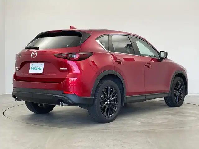 マツダ ＣＸ－５ XD ブラックトーンエディション 新潟県 2022(令4)年 2.8万km ソウルレッドクリスタルM ４WD/純正１０．２５インチナビ（Bluetooth・USB）/アラウンドビューモニター　/BOSEサウンド　/衝突被害軽減システム/フルセグ　/ハーフレザーシート　/D席パワーシート/D席メモリーシート　/前席シートヒーター　/電動リアゲート/LEDオートライト　/オートマチックハイビーム/レーンキープアシスト　/追従クルーズコントロール/前後コーナーセンサー/アイドリングストップ/ブラインドスポットモニター/クルージングトラフィックサポート/スマートシティブレーキサポート/パドルシフト/レザーステアリング/ステアリングヒーター/ヘッドアップディスプレイ/ドライバーアテンションアラート/ETC/MTモード付AT/純正フロアマット/純正１９インチアルミホイール/スマートキー/スペアキー/保証書/取扱説明書