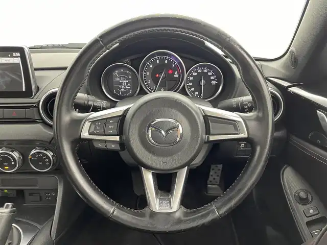 マツダ ロードスター S スペシャルパッケージ 群馬県 2015(平27)年 4.4万km ジェットブラックマイカ 純正メーカーナビ/バックカメラ/CD/DVD/Bluetooth/フルセグTV/USB/AUX/ETC/６FMT/防眩ミラー/スマートキー/プッシュスタート/純正AW/純正フロアマット/パワーウィンドウ