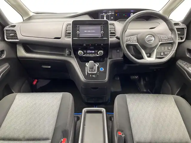 日産 セレナ e－パワー ハイウェイスター V 栃木県 2020(令2)年 4.8万km ダイヤモンドブラック 純正ナビ(MM319D-W)/(フルセグテレビ・Bluetooth・CD・DVD・SD)/後席モニター/全方位カメラ/バックカメラ/衝突軽減ブレーキ/レーンキープアシスト/クルーズコントロール/前後コーナーセンサー/前方ドライブレコーダー(DJ4-D)/両側パワースライドドア/ETC/純正アルミホイール/純正フロアマット/LEDヘッドライト/オートライト/純正エアロ(サイド・リア)/スマートキー
