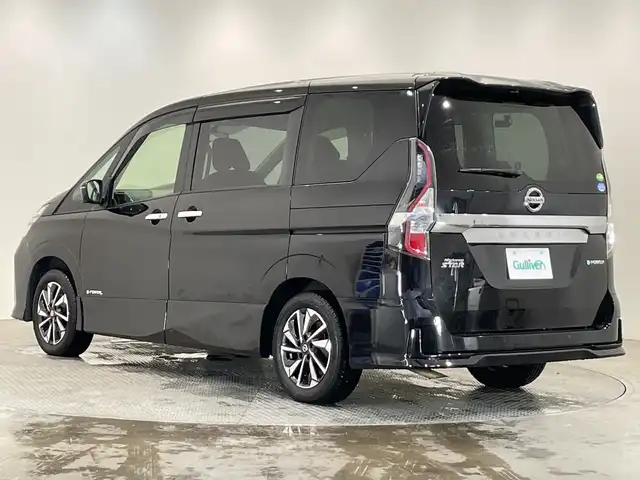 日産 セレナ e－パワー ハイウェイスター V 栃木県 2020(令2)年 4.8万km ダイヤモンドブラック 純正ナビ(MM319D-W)/(フルセグテレビ・Bluetooth・CD・DVD・SD)/後席モニター/全方位カメラ/バックカメラ/衝突軽減ブレーキ/レーンキープアシスト/クルーズコントロール/前後コーナーセンサー/前方ドライブレコーダー(DJ4-D)/両側パワースライドドア/ETC/純正アルミホイール/純正フロアマット/LEDヘッドライト/オートライト/純正エアロ(サイド・リア)/スマートキー