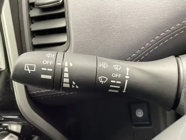 日産 セレナ e－パワー ハイウェイスター V 栃木県 2020(令2)年 4.8万km ダイヤモンドブラック 純正ナビ(MM319D-W)/(フルセグテレビ・Bluetooth・CD・DVD・SD)/後席モニター/全方位カメラ/バックカメラ/衝突軽減ブレーキ/レーンキープアシスト/クルーズコントロール/前後コーナーセンサー/前方ドライブレコーダー(DJ4-D)/両側パワースライドドア/ETC/純正アルミホイール/純正フロアマット/LEDヘッドライト/オートライト/純正エアロ(サイド・リア)/スマートキー