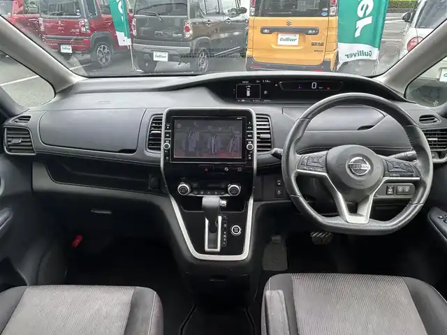 日産 セレナ ハイウェイスター Vセレクション 兵庫県 2017(平29)年 8.5万km ダイヤモンドブラック 純正９型ナビ/・TV.BT.AM.FM/エマージェンシーブレーキ/全方位カメラ/フリップダウンモニター/クルーズコントロール/パーキングアシスト/標識検知/前方ドラレコ/ビルトインＥＴＣ/純正フロアマット/純正ドアバイザー/スペアキー2本