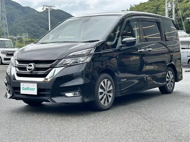 日産 セレナ ハイウェイスター Vセレクション 兵庫県 2017(平29)年 8.5万km ダイヤモンドブラック 純正９型ナビ/・TV.BT.AM.FM/エマージェンシーブレーキ/全方位カメラ/フリップダウンモニター/クルーズコントロール/パーキングアシスト/標識検知/前方ドラレコ/ビルトインＥＴＣ/純正フロアマット/純正ドアバイザー/スペアキー2本