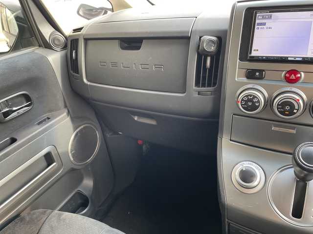 三菱 デリカＤ：５ G－Power package 愛知県 2009(平21)年 8.6万km 黒 HDDナビ/片側パワースライド/クルーズコントロール/バックカメラ/フルセグ/CD DVD/アルミホイール/４WD/パドルシフト/ETC/ステアリングスイッチ/スマートキー