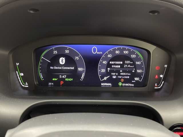 ホンダ ＺＲ－Ｖ ハイブリッド e:HEV Z 沖縄県 2023(令5)年 1.5万km スーパープラチナグレーメタリック 純正ナビ　/　(フルセグTV Bluetooth FM/AM)/マルチビューカメラシステム/ＢＯＳＥサウンド　/ETC2.0/前後ドライブレコーダー　/ホンダセンシング　/レザーシート　/パワーシート　/シートヒーター　/パドルシフト　/ステアリングスイッチ/ステアリングヒーター/クルーズコントロール/クリアランスソナー/LEDヘッドライト/オートライト/純正フロアマット/ＲＡＹＳホイール　/スマートキー/スペアキー/プッシュスタート/保証書/取扱説明書