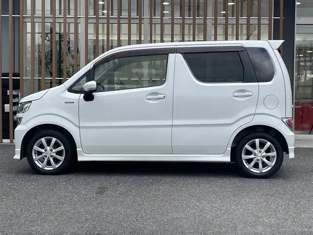 マツダ フレア ハイブリッド XS 鳥取県 2018(平30)年 10万km ピュアホワイトP (株)IDOMが運営する【じしゃロン鳥取店】の自社ローン対象車両になります。こちらは現金ご利用時の価格です。自社ローンご希望の方は別途その旨お申付け下さい。/社外ナビ（AVIC-RLS901）/・フルセグTV/・AM/FM/・CD/DVD/・Bluetooth接続/バックカメラ/アイドリングストップ/プッシュスタート/社外ドライブレコーダー/ETC