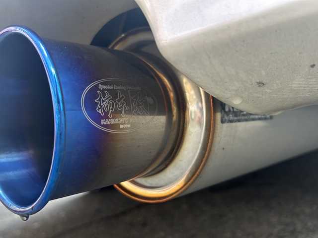 スバル レガシィ ツーリングワゴン 2．5GT Sパッケージ 高知県 2009(平21)年 14.1万km サテンホワイトパール 柿本改マフラー/ＭＴ/純正１８インチアルミ/フルセグＴＶ/Ｂｌｕｅｔｏｏｔｈオーディオ/ＣＤ・ＤＶＤ/バックカメラ/ＥＴＣ/純正フロアマット/オートライト/純正フロアマット/ハーフレザー/パワーシート